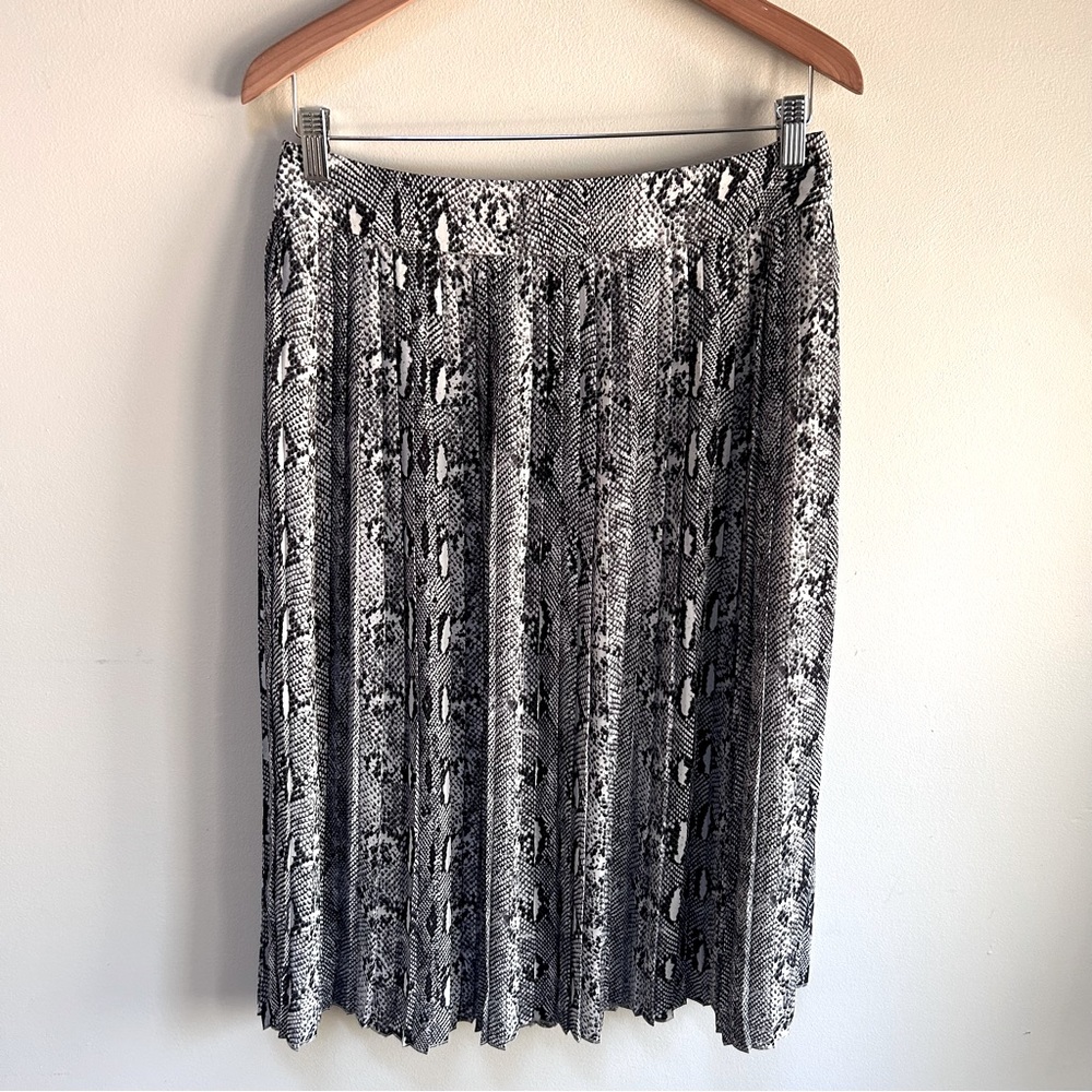 J Crew ~ new ~ Pleated Snake Print A-Line Midi Skirt in size 8 ~Style L9732